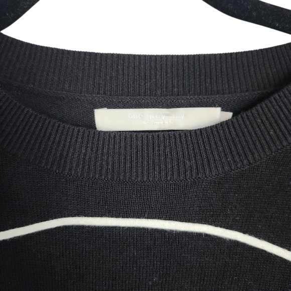 One Grey Day Cashmere Blend Sweater with White Piping - Picture 3 of 3